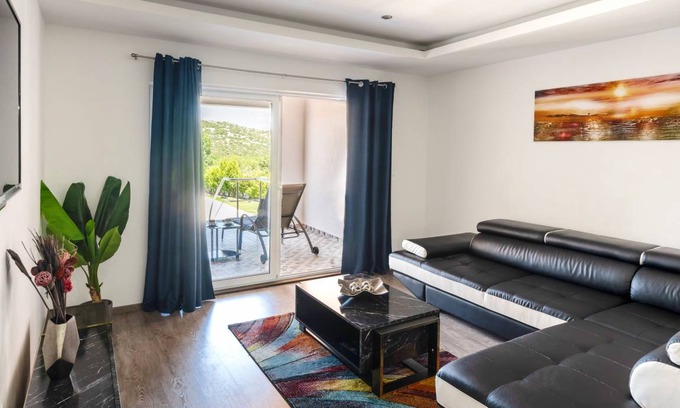 Velim House | 274 m² House ∙ 5 bedrooms ∙ 10 guests