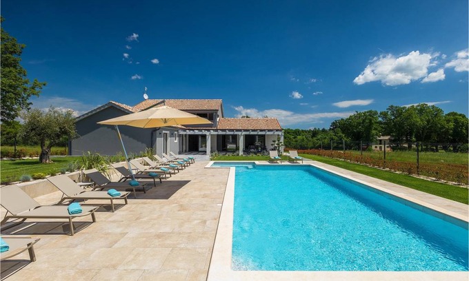 Grandici House | 274 m² House ∙ 5 bedrooms ∙ 12 guests