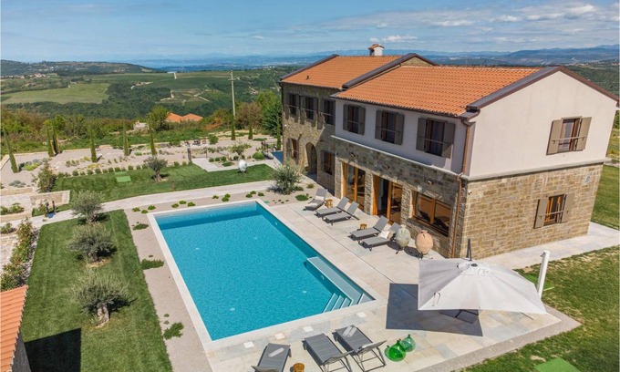 Sveti Bartol House | 280 m² House ∙ 5 bedrooms ∙ 11 guests