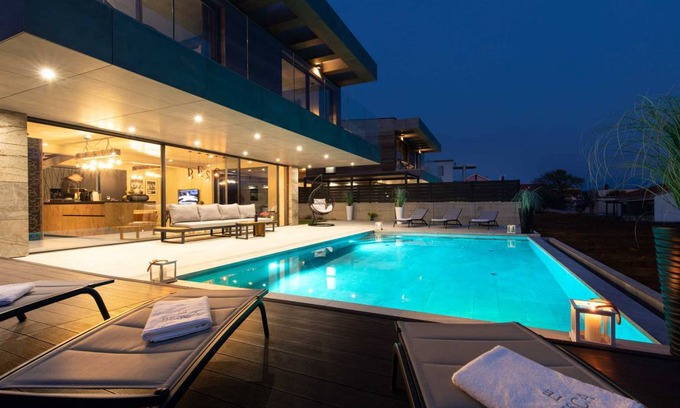 Jurandvor Villa | 280 m² Villa ∙ 4 bedrooms ∙ 8 guests