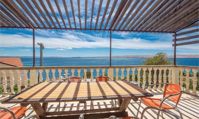 Baric Draga Apartment | 3 bedroom accommodation in Baric Draga