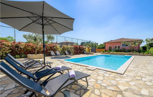 Smoljanci House | 3 Bedroom Amazing Home In Smoljanci