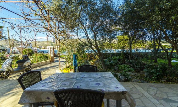 Trogir Apartment | 30 m² Apartment ∙ 1 bedroom ∙ 3 guests
