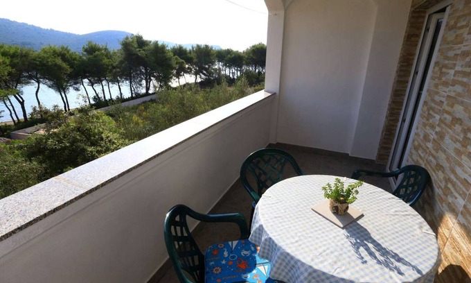 Municipality of Kali Apartment | 30 m² Apartment ∙ 2 bedrooms ∙ 4 guests