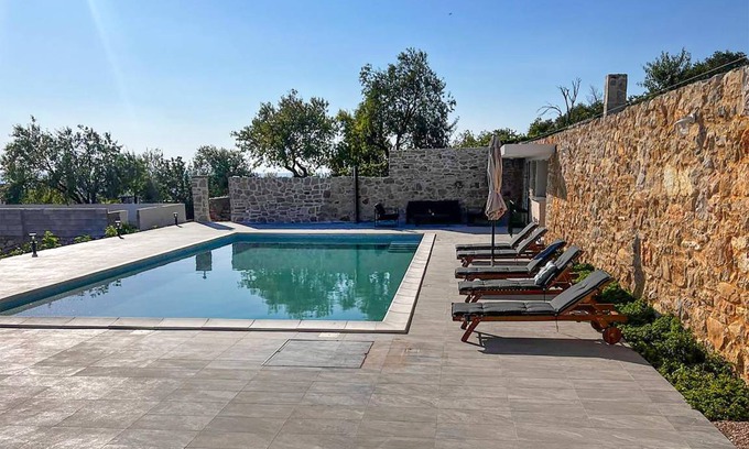 Bribir House | 300 m² House ∙ 4 bedrooms ∙ 10 guests