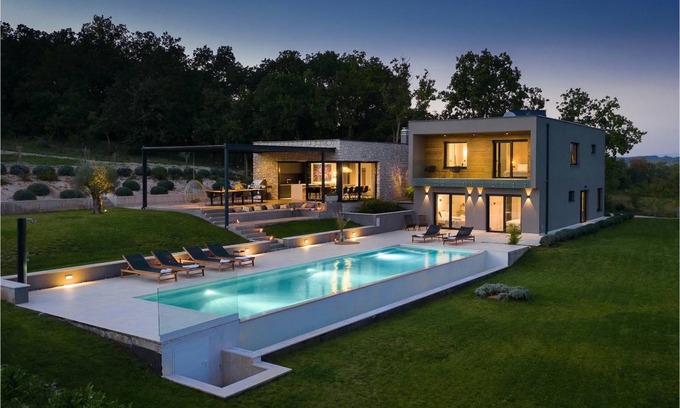 Kircija House | 300 m² House ∙ 6 bedrooms ∙ 14 guests
