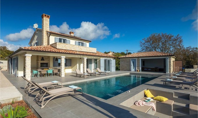 Sveta Nedelja House | 305 m² House ∙ 4 bedrooms ∙ 9 guests