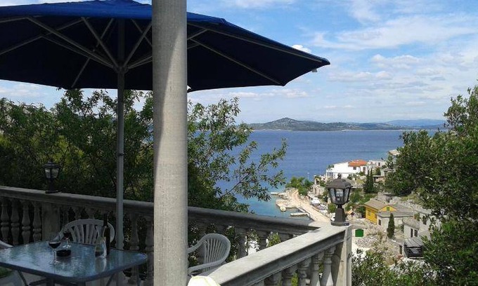 Zirje Apartment | 35 m² Apartment ∙ 1 bedroom ∙ 5 guests