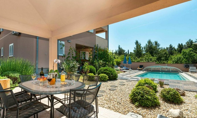 Rovanjska Apartment | 40 m² Apartment ∙ 2 bedrooms ∙ 6 guests