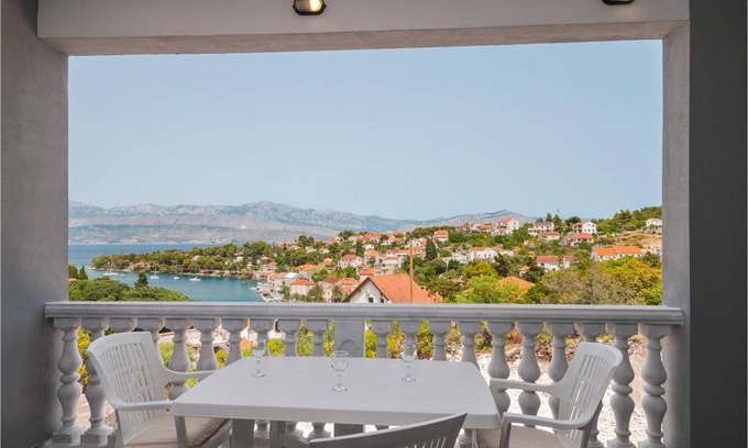 Splitska Apartment | 40 m² Apartment ∙ 2 bedrooms ∙ 4 guests