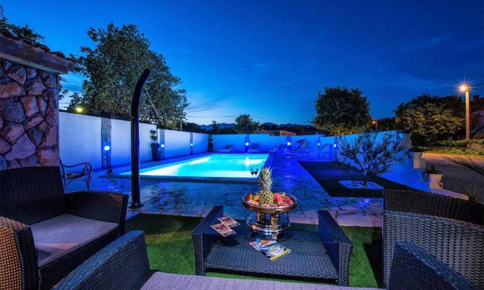 Obrovac House | 40 m² House ∙ 1 bedroom ∙ 4 guests