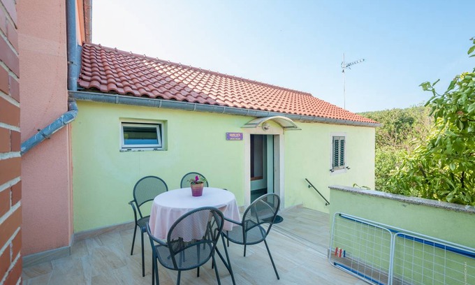 Bozava Apartment | 42 m² Apartment ∙ 1 bedroom ∙ 4 guests