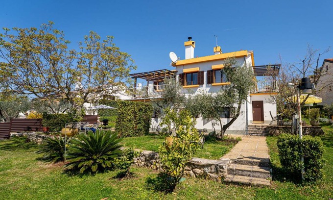 Njivice Apartment | 43 m² Apartment ∙ 2 bedrooms ∙ 4 guests