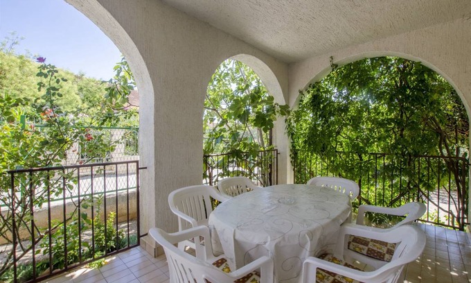 Cove Makarac (Milna) Apartment | 44 m² Apartment ∙ 2 bedrooms ∙ 5 guests