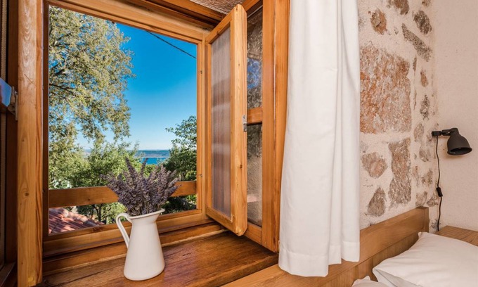Starigrad House | 46 m² House ∙ 2 bedrooms ∙ 4 guests
