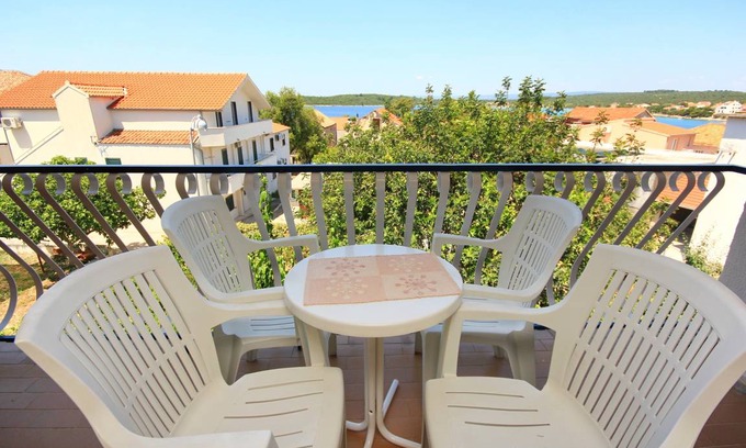 Loviste Apartment | 49 m² Apartment ∙ 2 bedrooms ∙ 5 guests
