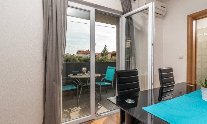 Okrug Gornji Apartment | 50 m² Apartment ∙ 1 bedroom ∙ 4 guests