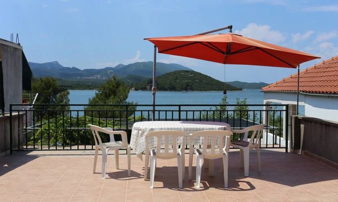 Dubrava Apartment | 50 m² Apartment ∙ 2 bedrooms ∙ 6 guests