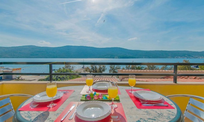 Poljica Apartment | 50 m² Apartment ∙ 2 bedrooms ∙ 6 guests