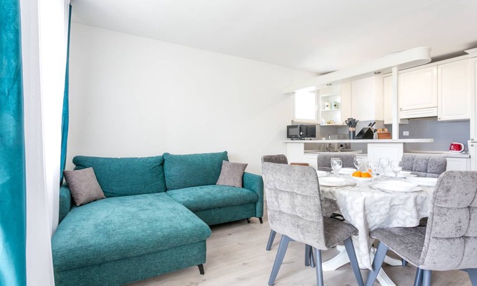 Vranjic Apartment | 53 m² Apartment ∙ 2 bedrooms ∙ 5 guests