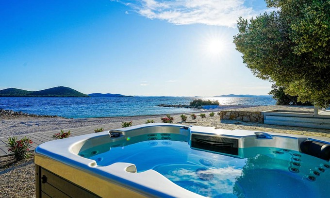 Drage Villa | 54 m² Villa ∙ 2 bedrooms ∙ 4 guests