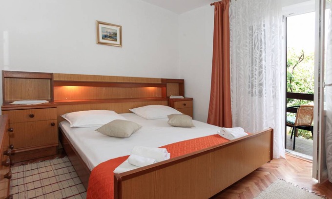 Pag Apartment | 55 m² Apartment ∙ 2 bedrooms ∙ 4 guests