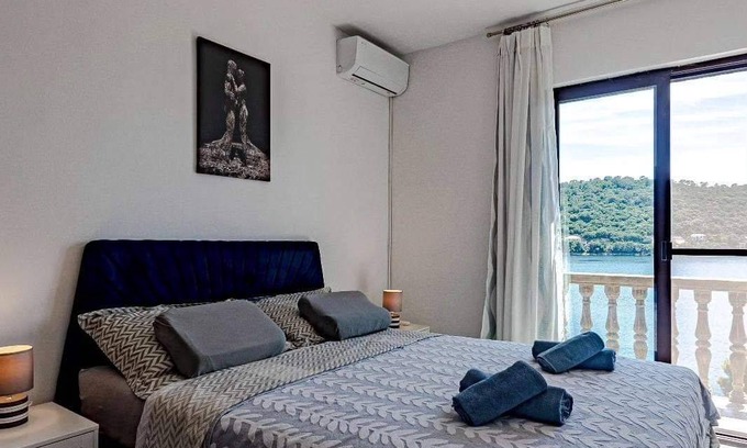 Ubli Apartment | 58 m² Apartment ∙ 1 bedroom ∙ 3 guests