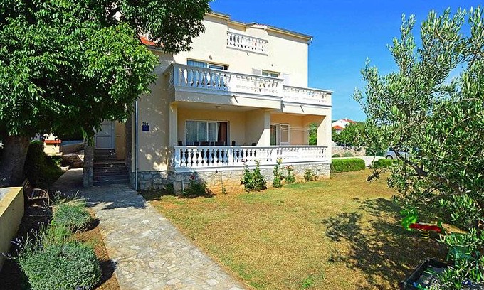 Tribunj Apartment | 60 m² Apartment ∙ 2 bedrooms ∙ 5 guests