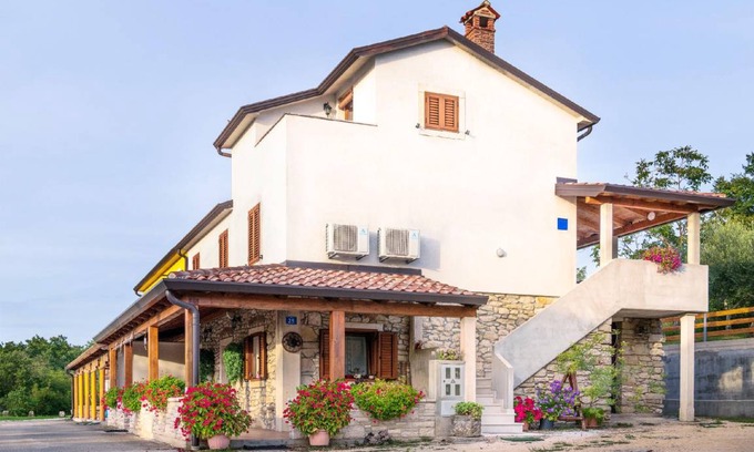 Vardica Apartment | 60 m² Apartment ∙ 3 bedrooms ∙ 6 guests