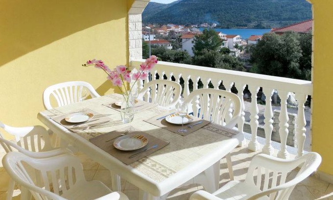 Grebastica Apartment | 60 m² Apartment ∙ 2 bedrooms ∙ 5 guests