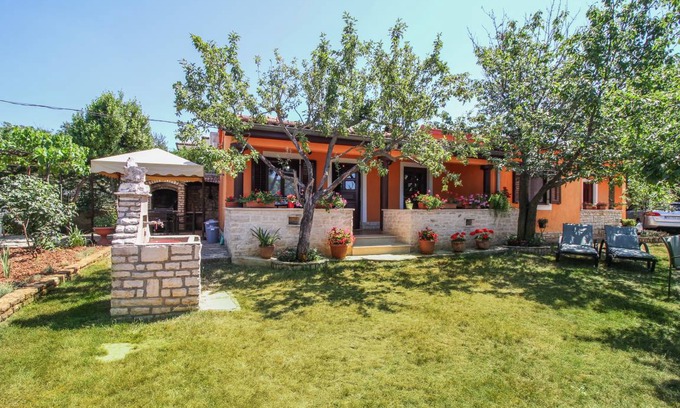 Smoljanci House | 60 m² House ∙ 2 bedrooms ∙ 4 guests