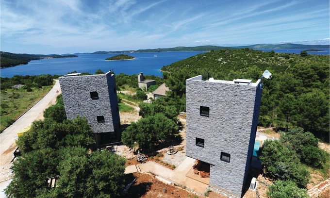 Dragove House | 61 m² House ∙ 2 bedrooms ∙ 4 guests