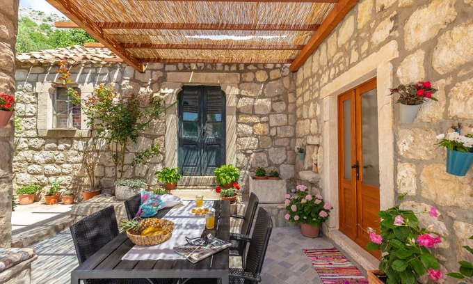 Trsteno House | 61 m² House ∙ 2 bedrooms ∙ 4 guests