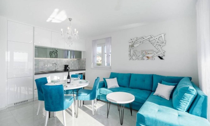Kastel Kambelovac Apartment | 65 m² Apartment ∙ 2 bedrooms ∙ 4 guests
