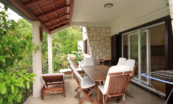 Stari Grad Apartment | 65 m² Apartment ∙ 2 bedrooms ∙ 5 guests