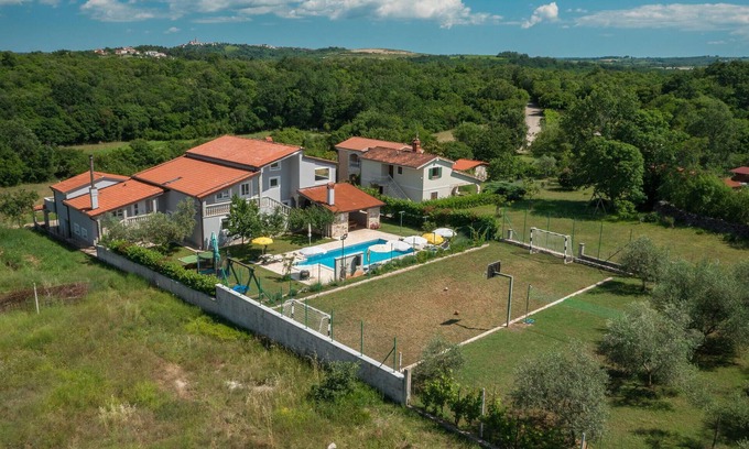 Gamboci House | 7 bedroom lovely home in Buje