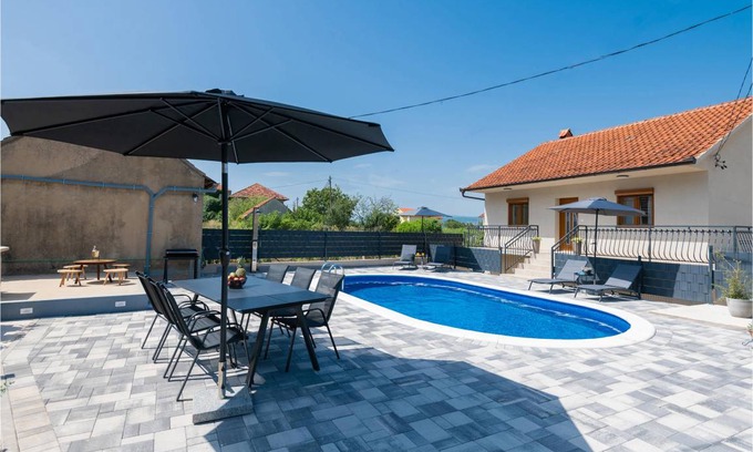 Runovici House | 70 m² House ∙ 2 bedrooms ∙ 4 guests