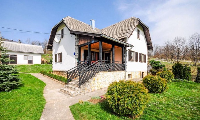 Poljanak House | 70 m² House ∙ 3 bedrooms ∙ 6 guests