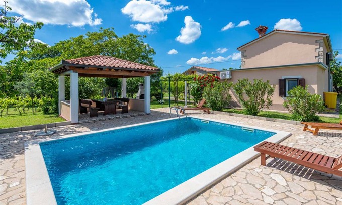 Brgod Other | 75 m² Accommodation ∙ 2 bedrooms ∙ 6 guests