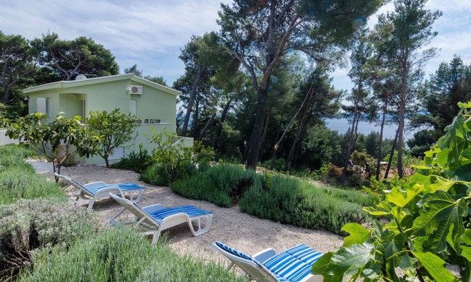 Orebic Apartment | 75 m² Apartment ∙ 3 bedrooms ∙ 7 guests