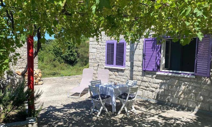 Belej House | 75 m² House ∙ 2 bedrooms ∙ 4 guests