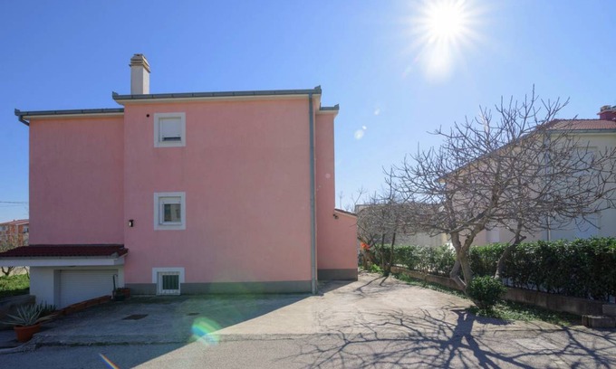 Kastel Novi Apartment | 76 m² Apartment ∙ 2 bedrooms ∙ 5 guests