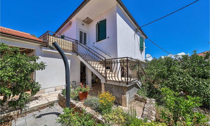 Drvenik Mali House | 76 m² House ∙ 4 bedrooms ∙ 8 guests