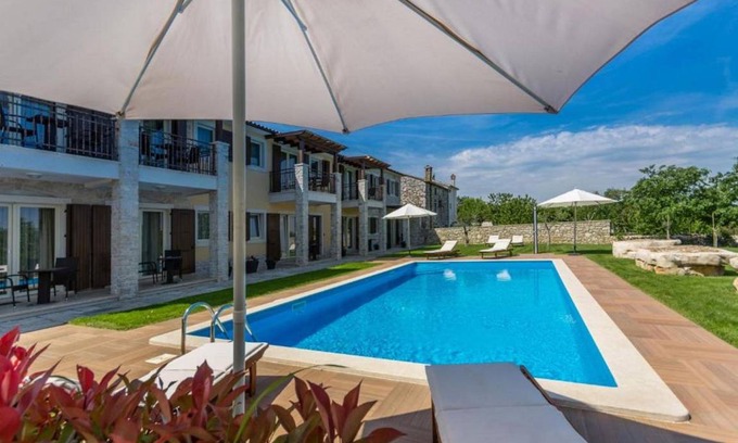 Veleniki Apartment | 80 m² Apartment ∙ 3 bedrooms ∙ 6 guests