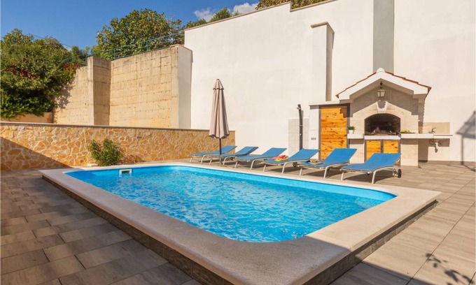 Krvavica House | 80 m² House ∙ 3 bedrooms ∙ 6 guests