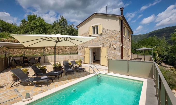Livade Villa | 80 m² Villa ∙ 2 bedrooms ∙ 4 guests