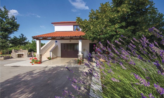 Katun Lindarski Apartment | 82 m² Apartment ∙ 2 bedrooms ∙ 3 guests