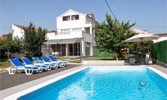 Dugopolje House | 85 m² Maisonette ∙ 2 bedrooms ∙ 5 guests