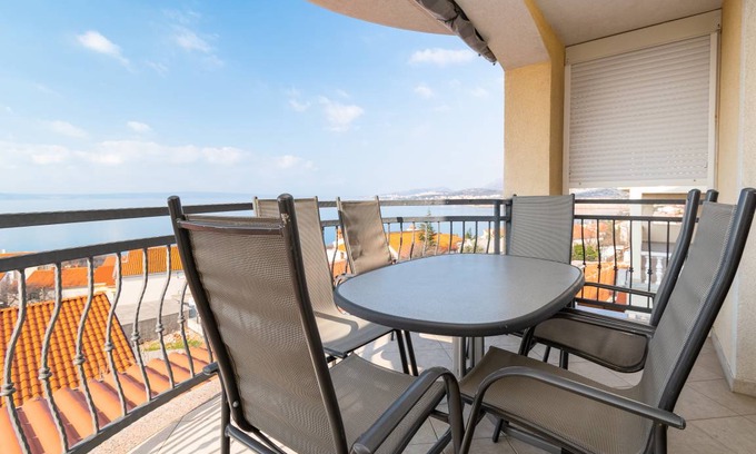 Klenovica Apartment | 87 m² Apartment ∙ 4 bedrooms ∙ 8 guests