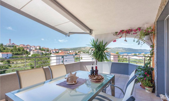 Seget Vranjica Apartment | 90 m² Apartment ∙ 2 bedrooms ∙ 4 guests